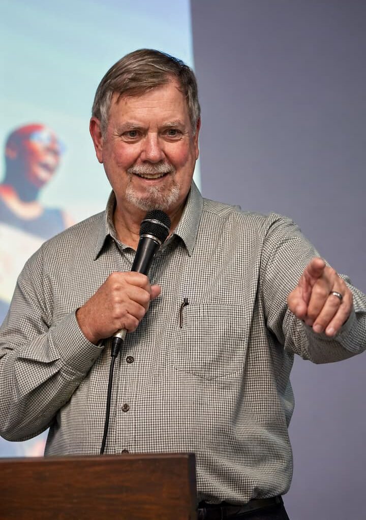 Dr. Doug Kelly